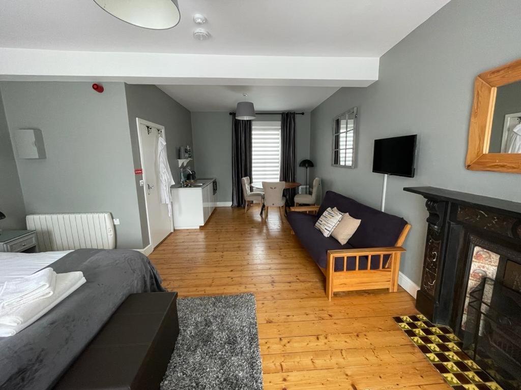6 New Street Selfcatering Bnb Studio 1 Bantry Kültér fotó